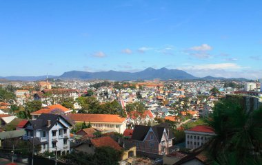 Dalat, Vietnam manzarası. Dalat, Vietnam 'ın Güney Orta İskoçya' sında yer almaktadır.