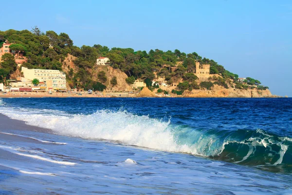 Vågor Stranden Lloret Mar Sommaren Katalonien Spanien — Stockfoto