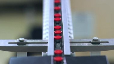 İlaç üretim hattı Tıp Şişeler. İlaç endüstrisi