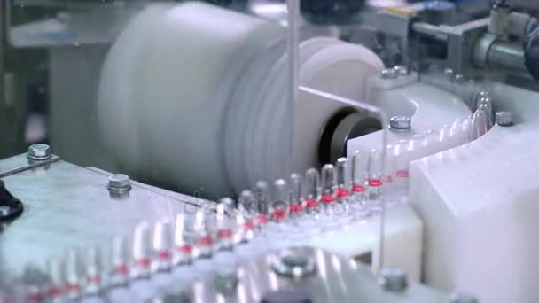 Pharmacy production line at pharmaceutical factory. Pharmaceutical industry — Stock Video