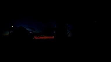 Zaman atlamalı sabah gündoğumu Köyü'nde. Sunrise Köyü