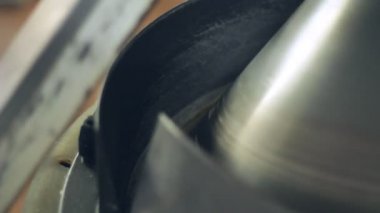 Hamur hazırlama makinesi. Ekmek üretim süreci gıda fabrikası'nda