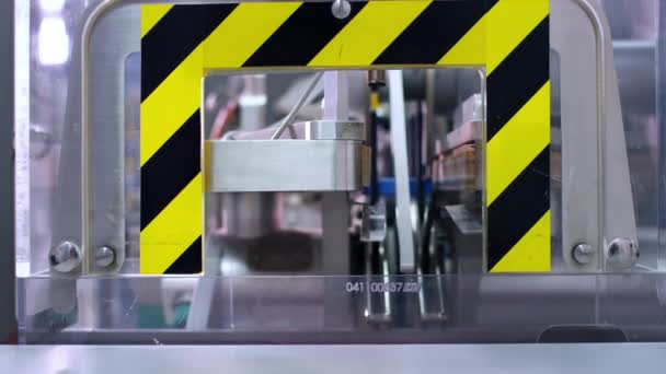 Máquina de embalaje de medicamentos médicos. Producción de envases médicos — Vídeos de Stock