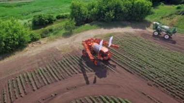Tarım alanında bitki gübreleme için dönüştürülmüş Püskürtme makinesi