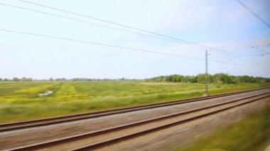 Demiryolu tren hareket. Hız demiryolu görünümü. Yüksek hızlı tren. Tren hareket