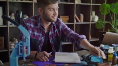 Deri cüzdan evde yeni model atölye arıyorsunuz deri üreticisi