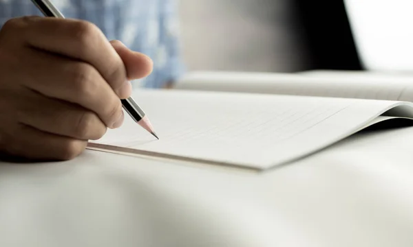 Ceruza írni a notebook — Stock Fotó