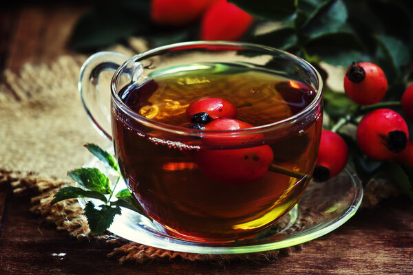 Curative tea with rosehip, folk medicine