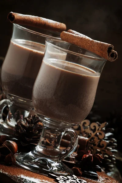 Cocoa in large glasses for hot drinks — Stockfoto