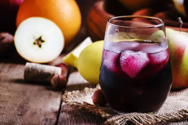 Kall frukt sangria — Stockfoto