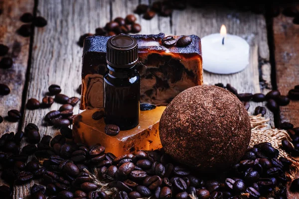 Café spa: jabón, aceite, sal, velas . — Foto de Stock