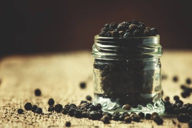 Karabiber, eski ahşap arka plan