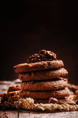 Kakao ve fındık ile çıtır kurabiye