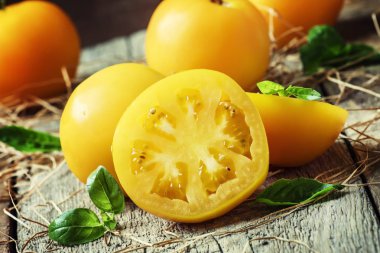 Büyük sarı domates 