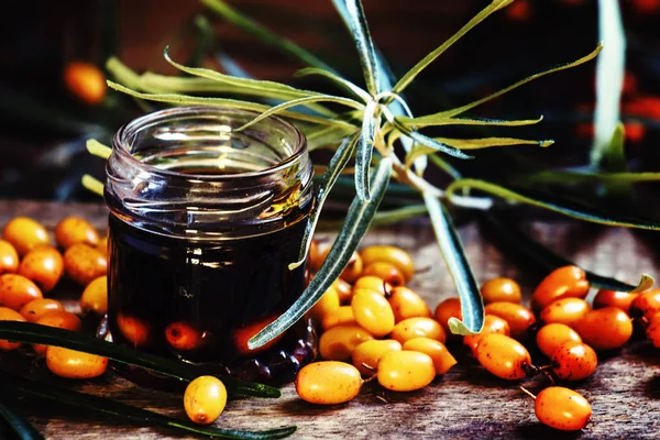 Natürliches Sanddornöl — Stockfoto