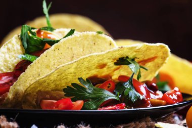 Meksika Mısır tacos dolguları ile