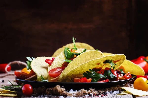 Taco messicano di mais con ripieni — Foto Stock