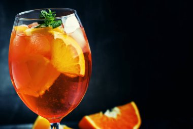 Summer cocktail aperitif  clipart