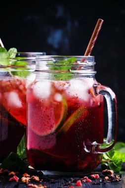 Kireç ile dondurulmuş kırmızı çay 