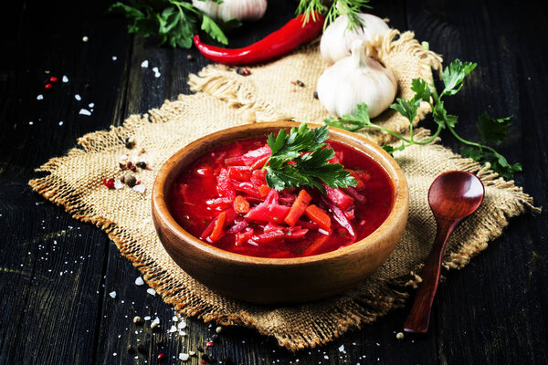 Борщовый суп со свеклой
