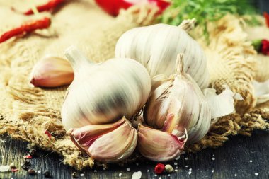 Sarımsak, rustik tarzı 