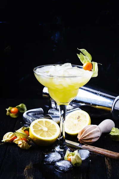 Alcoholic cocktail with beer — Stock Photo, Image