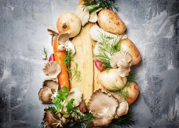 Ingredients for cooking soup with oyster mushrooms — Stock Image Ingredients for cooking soup with oyster mushrooms Stock Image