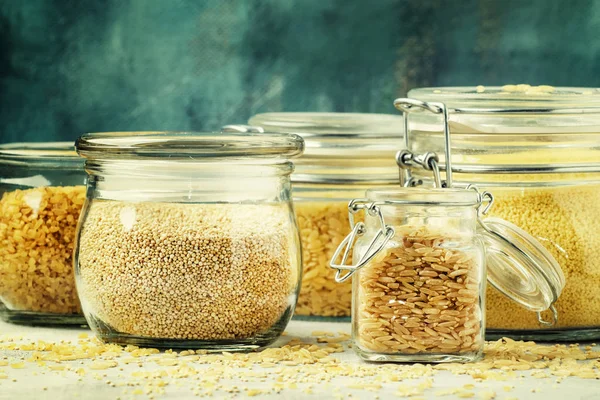 Válogatott gabonafélék és magvak — Stock Fotó