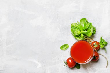 Baharatlı domates suyu 