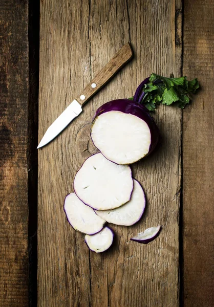 Purple kohlrabi cabbage — Stock Photo, Image