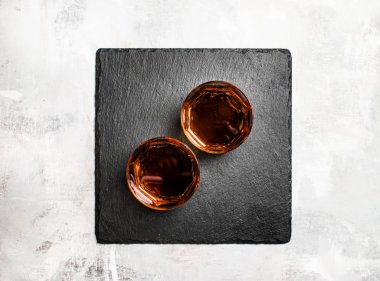 Altın güçlü içki  