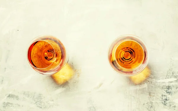 Cognac dalam dua gelas — Stok Foto