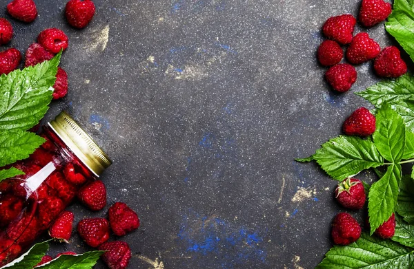 Şişe içinde ahududu Komposto