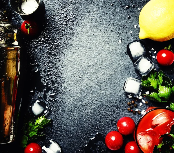 Bloody Mary alkol kokteyl 