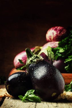 Taze patlıcan, rustik tarzı 