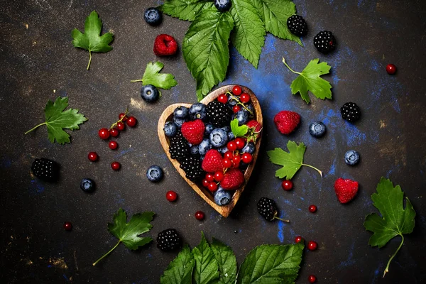 Kalp şekli kase çilek sonbahar yelpazesi 