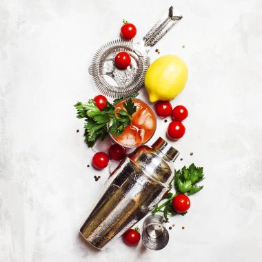 Bloody Mary alkol kokteyl  