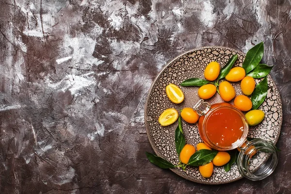 Marmellata di kumquat in un barattolo di vetro — Foto Stock