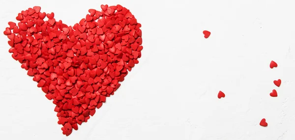 Cuore Rosso Dolci Cuori Zucchero Biglietto San Valentino Sfondo Chiaro — Foto Stock