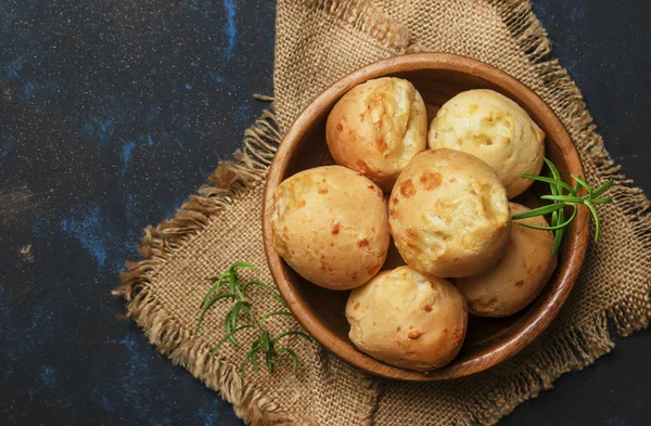 Pães Queijo Caseiro Estilo Rústico Fundo Madeira Vintage Vista Superior — Fotografia de Stock