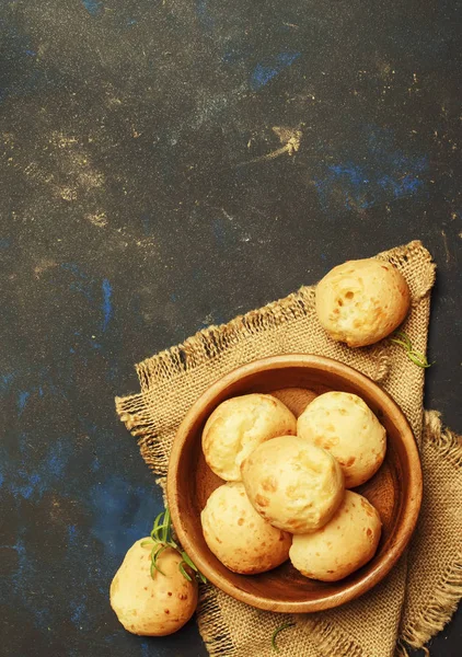Yapımı Peynir Ekmeği Rustik Tarzı Vintage Ahşap Arka Plan Üstten — Stok fotoğraf