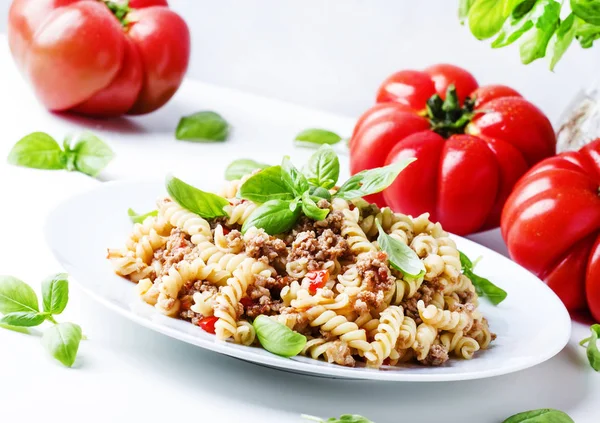 Pasta Meat Tomato Sauce Plate White Background Selective Focus — Stock Photo, Image