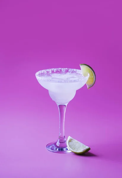 Cóctel Alcohólico Margarita Lima Con Tequila Plateada Licor Jugo Lima — Foto de Stock