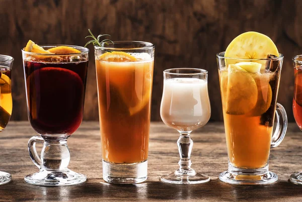 Επιλογή Των Φθινοπωρινών Χειμερινών Εποχιακών Αλκοολούχων Hot Cocktails Ζεστό Κρασί — Φωτογραφία Αρχείου