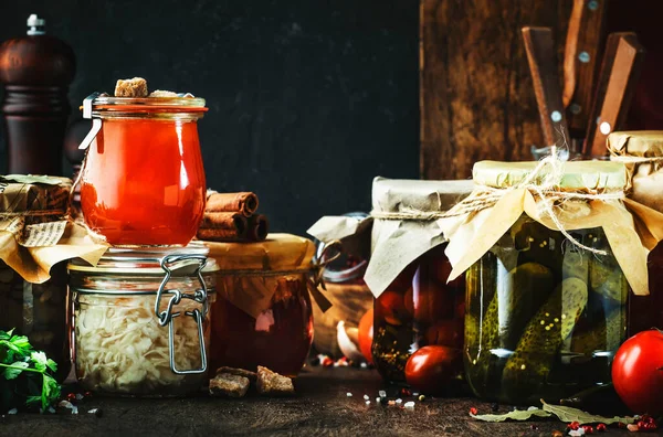 Concepto Comida Enlatada Comida Vegetariana Fermentada Marinada Escabeche Verduras Orgánicas —  Fotos de Stock