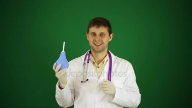 Lavman ile neşeli bir doktor.