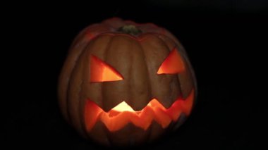 Tüm azizler günü ', parlayan bir balkabağı fener. Kötü kabak Jack Halloween.