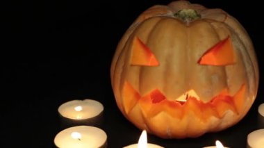 Cadılar Bayramı ve tüm azizler günü. Balkabağı fener.