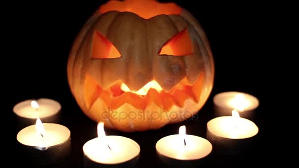 Sütőtök lámpák. Halloween, és minden szentek napja. — Stock videók