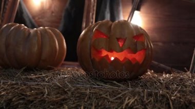 Kötü kabak, Cadılar Bayramı ve tüm azizler günü tatil. Kabak Jack fener yanan.